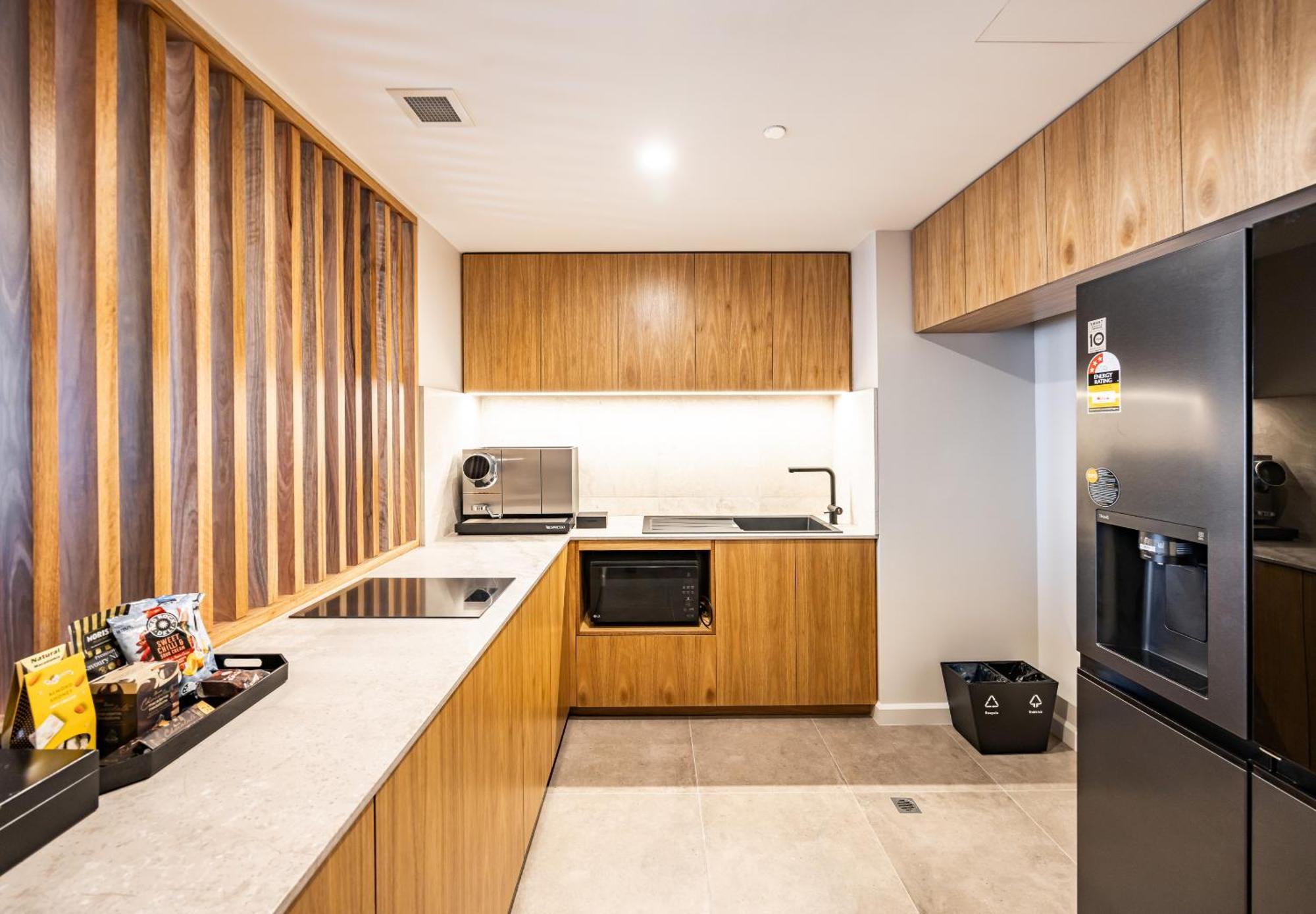 Duxton Hotel Пърт Екстериор снимка A kitchen in a student apartment at the University of Melbourne